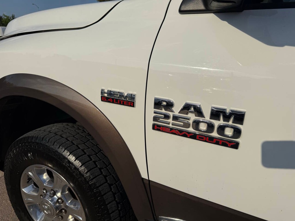 Ram 2500 Vehicle Full-screen Gallery Image 39