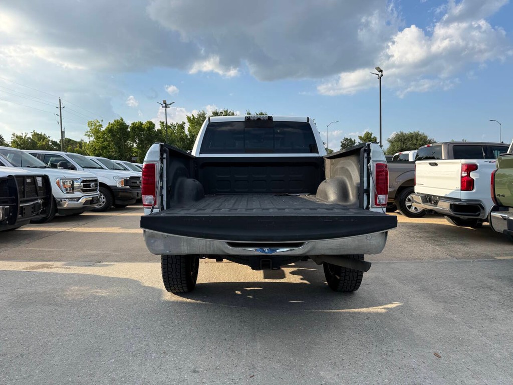 Ram 2500 Vehicle Full-screen Gallery Image 40