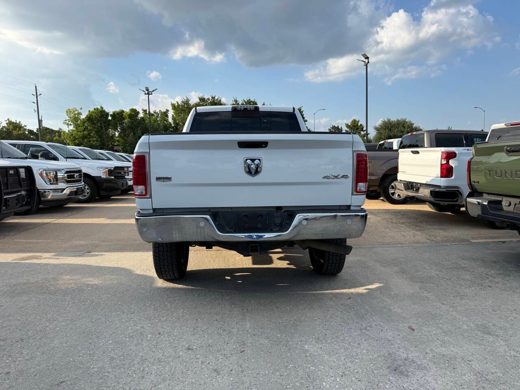 Ram 2500 Vehicle Full-screen Gallery Image 41