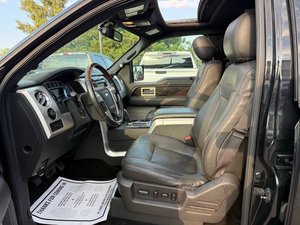 Ford F-150 Vehicle Full-screen Gallery Image 07