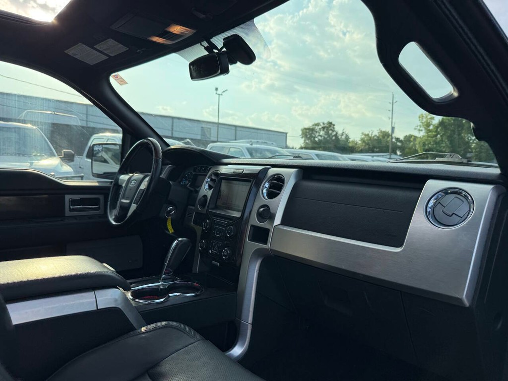 Ford F-150 Vehicle Full-screen Gallery Image 09
