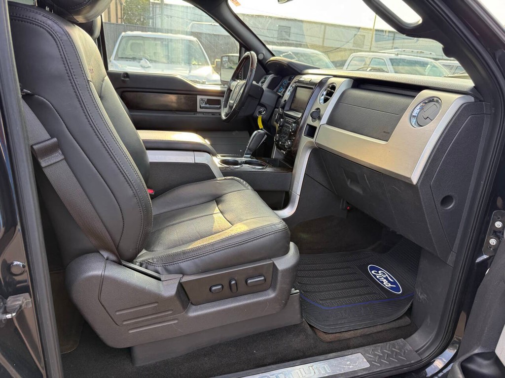 Ford F-150 Vehicle Full-screen Gallery Image 10