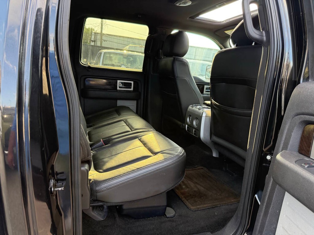 Ford F-150 Vehicle Full-screen Gallery Image 15