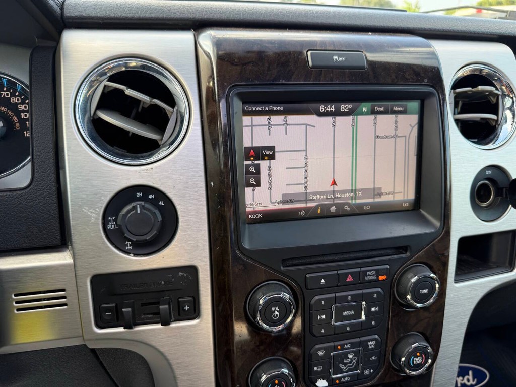 Ford F-150 Vehicle Full-screen Gallery Image 27