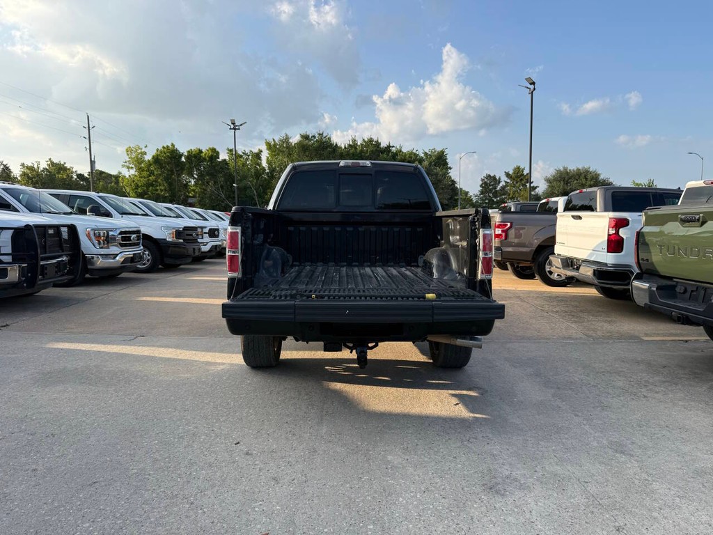 Ford F-150 Vehicle Full-screen Gallery Image 39
