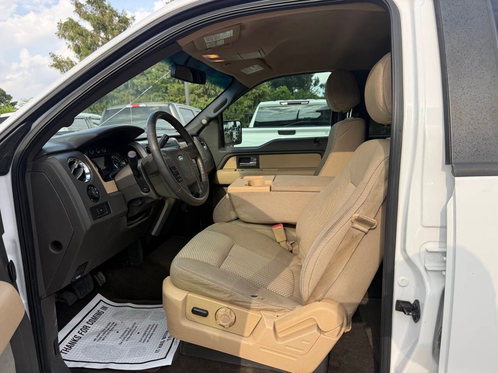 Ford F-150 Vehicle Full-screen Gallery Image 07