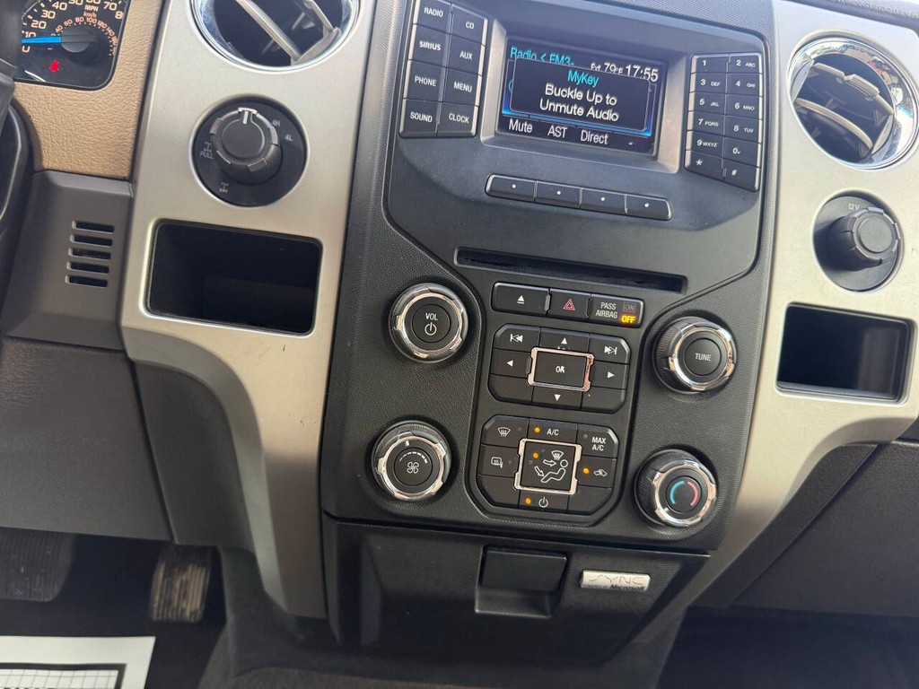 Ford F-150 Vehicle Full-screen Gallery Image 27