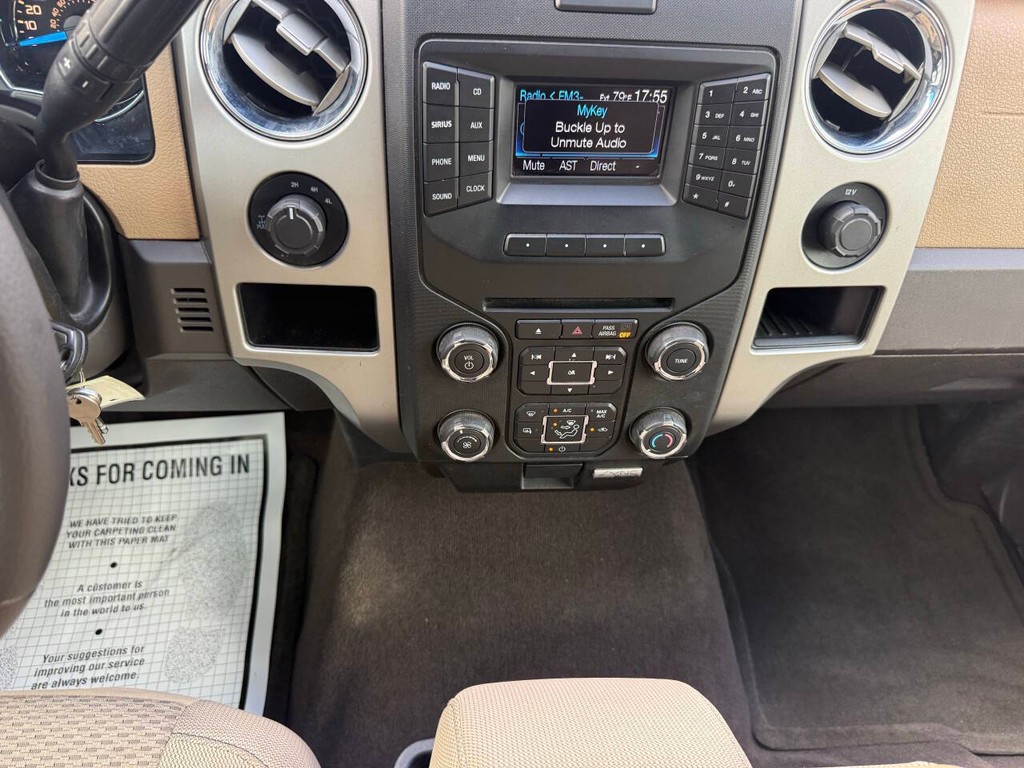 Ford F-150 Vehicle Full-screen Gallery Image 28