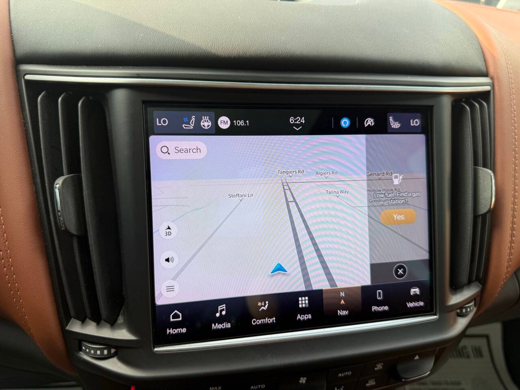 Maserati Levante Vehicle Full-screen Gallery Image 25