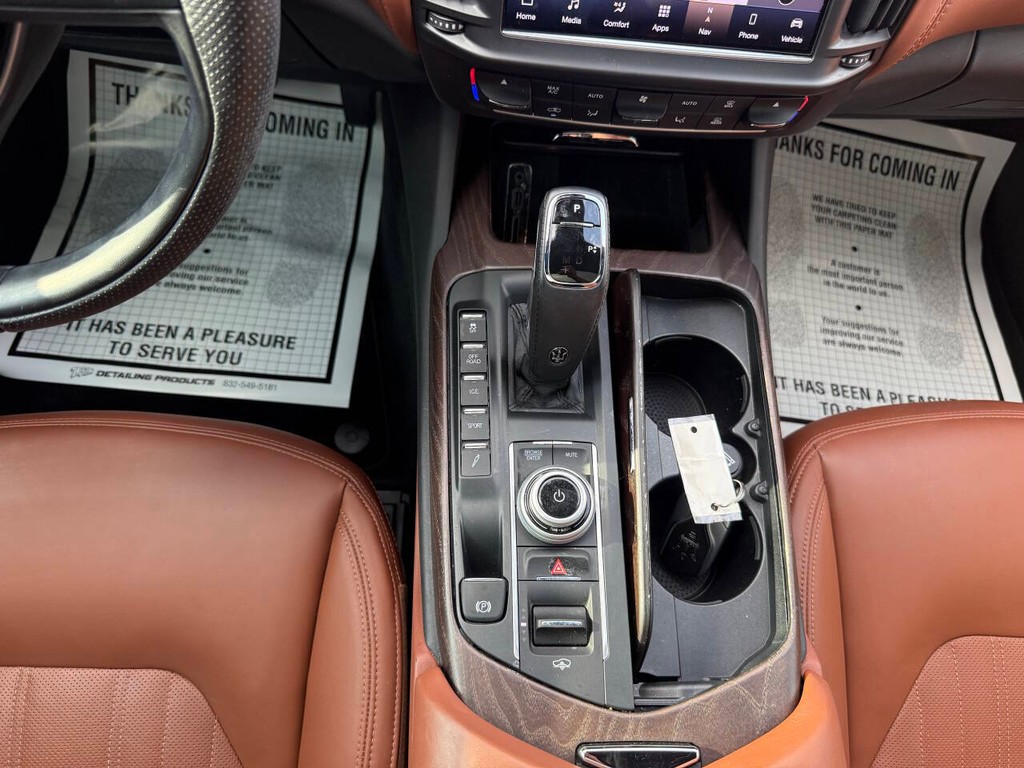 Maserati Levante Vehicle Full-screen Gallery Image 28