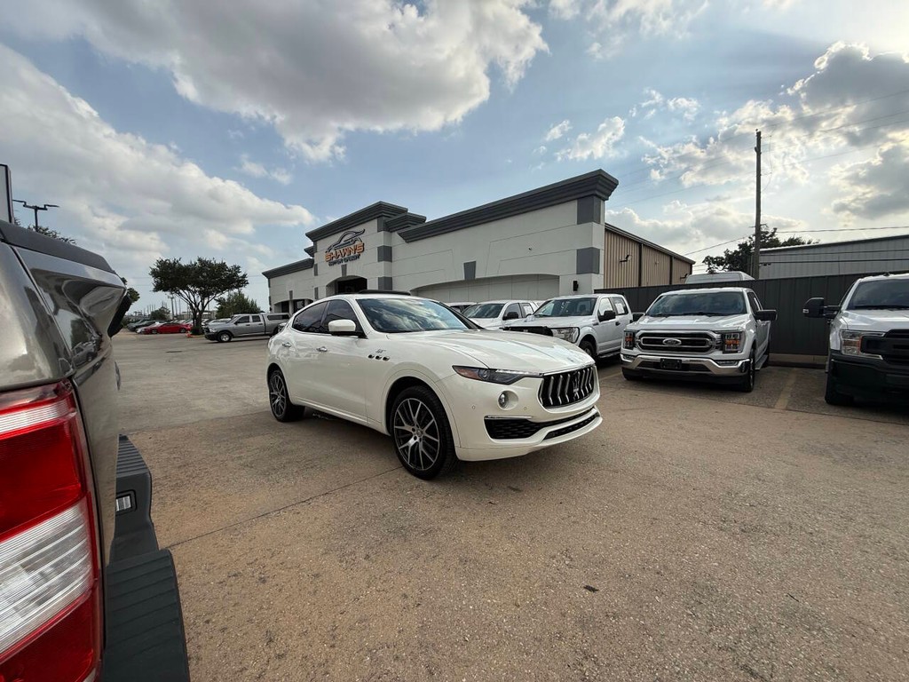 Maserati Levante Vehicle Full-screen Gallery Image 45