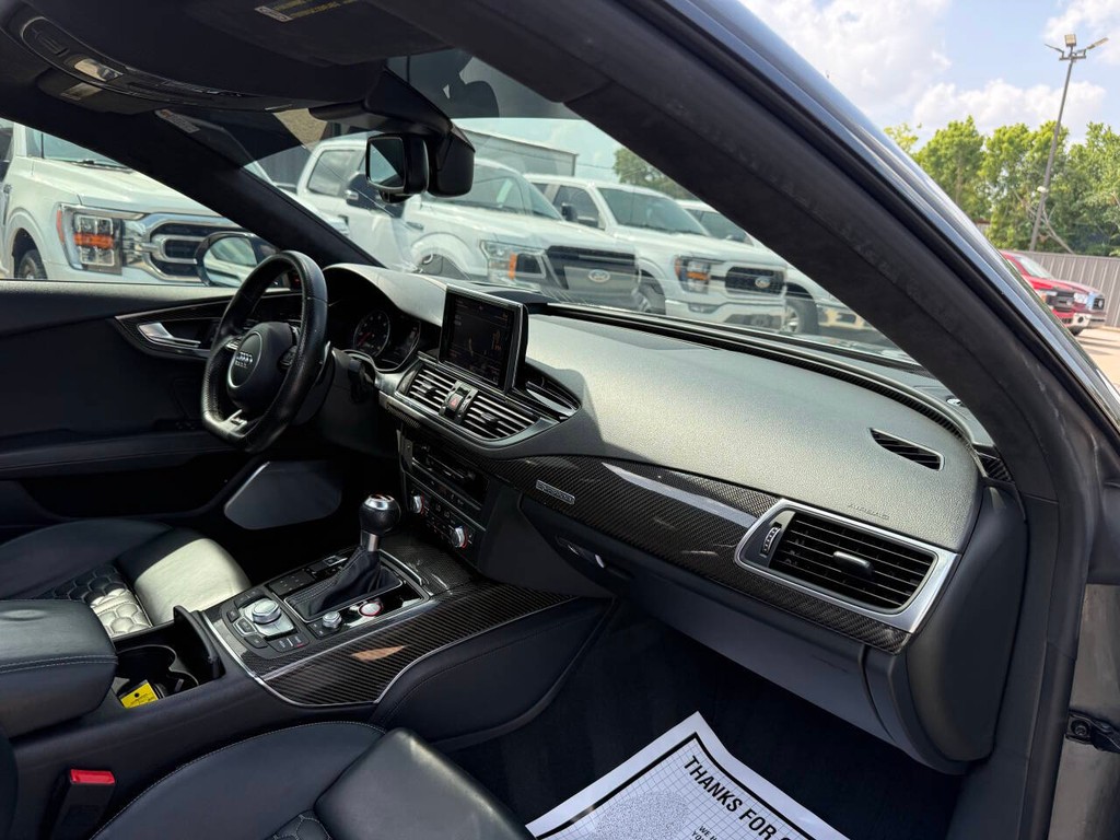 Audi RS 7 Vehicle Full-screen Gallery Image 10