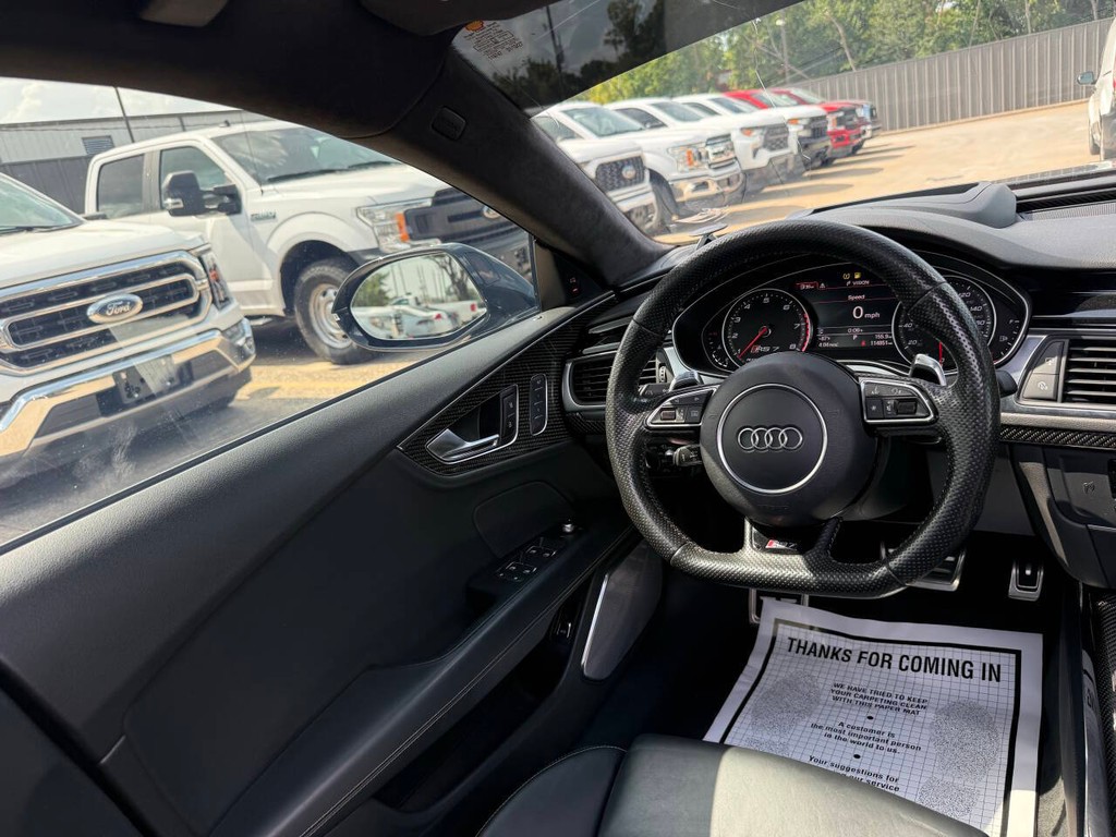 Audi RS 7 Vehicle Full-screen Gallery Image 20