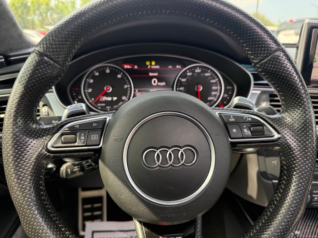 Audi RS 7 Vehicle Full-screen Gallery Image 24
