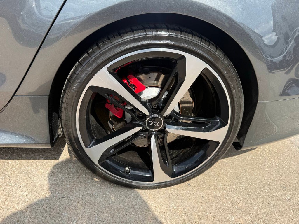 Audi RS 7 Vehicle Full-screen Gallery Image 36