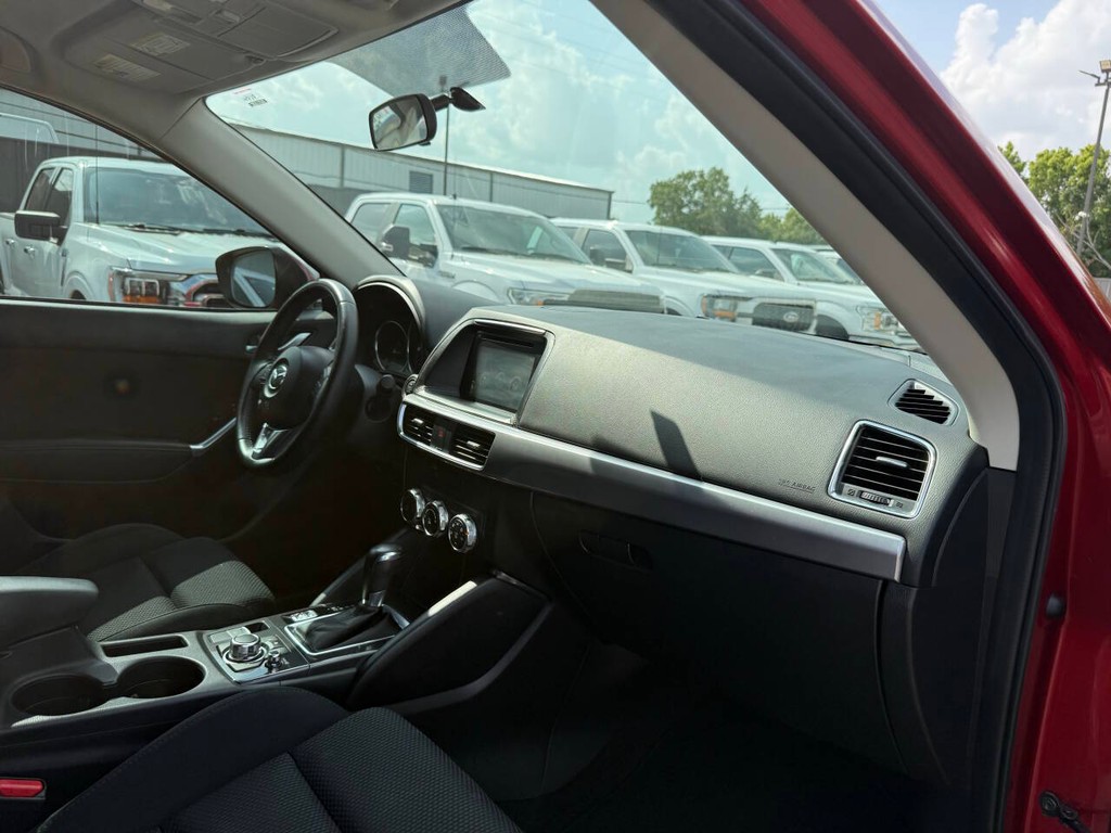 Mazda CX-5 Vehicle Full-screen Gallery Image 08