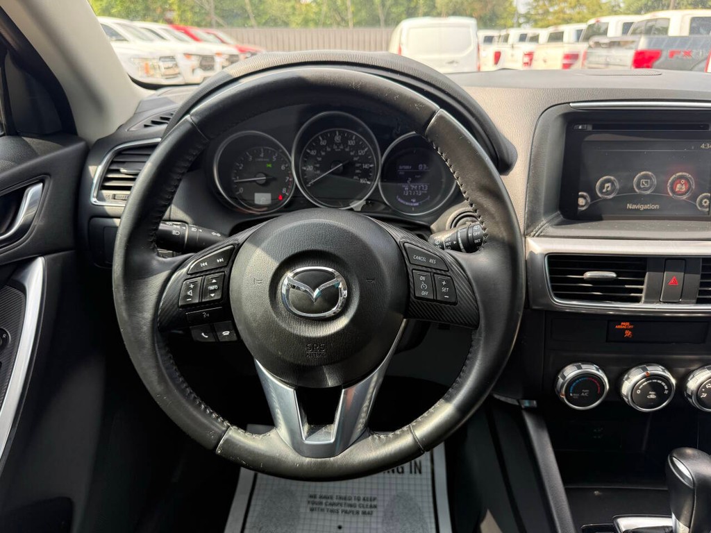 Mazda CX-5 Vehicle Full-screen Gallery Image 22