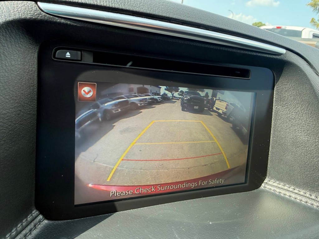 Mazda CX-5 Vehicle Full-screen Gallery Image 26