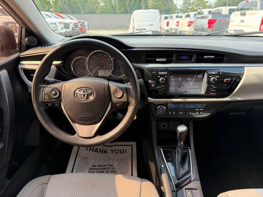 Toyota Corolla Vehicle Full-screen Gallery Image 23