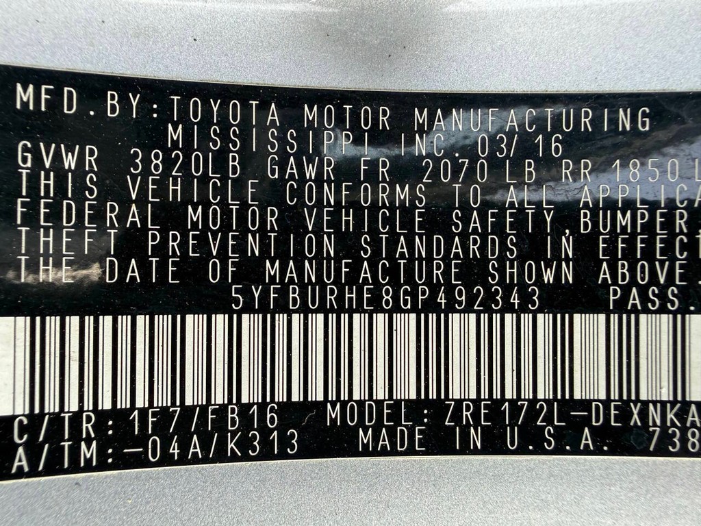Toyota Corolla Vehicle Full-screen Gallery Image 38