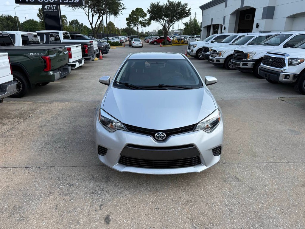 Toyota Corolla Vehicle Full-screen Gallery Image 43