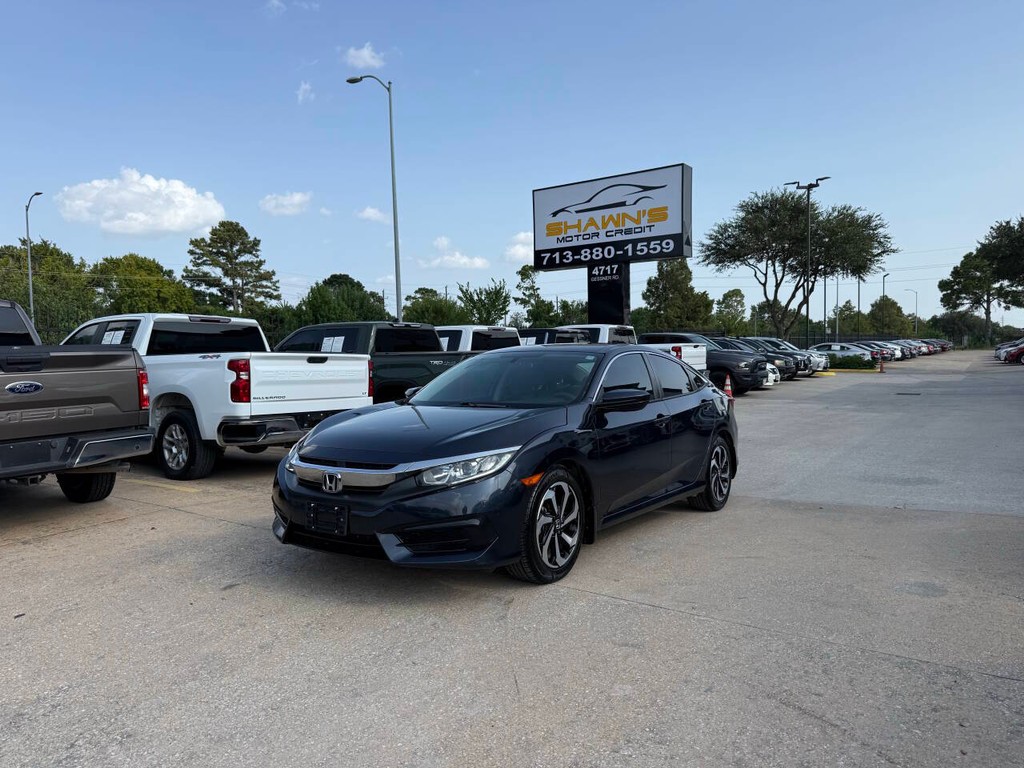 Honda Civic Sedan Vehicle Full-screen Gallery Image 03