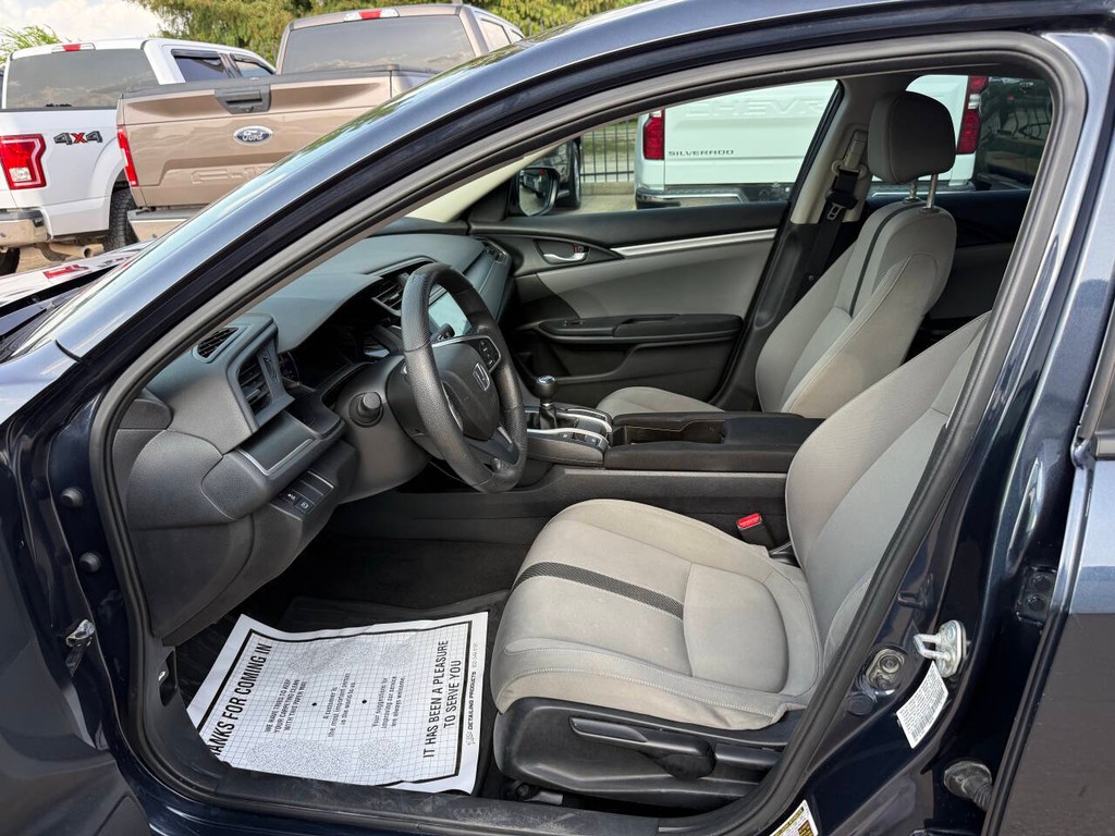Honda Civic Sedan Vehicle Full-screen Gallery Image 07