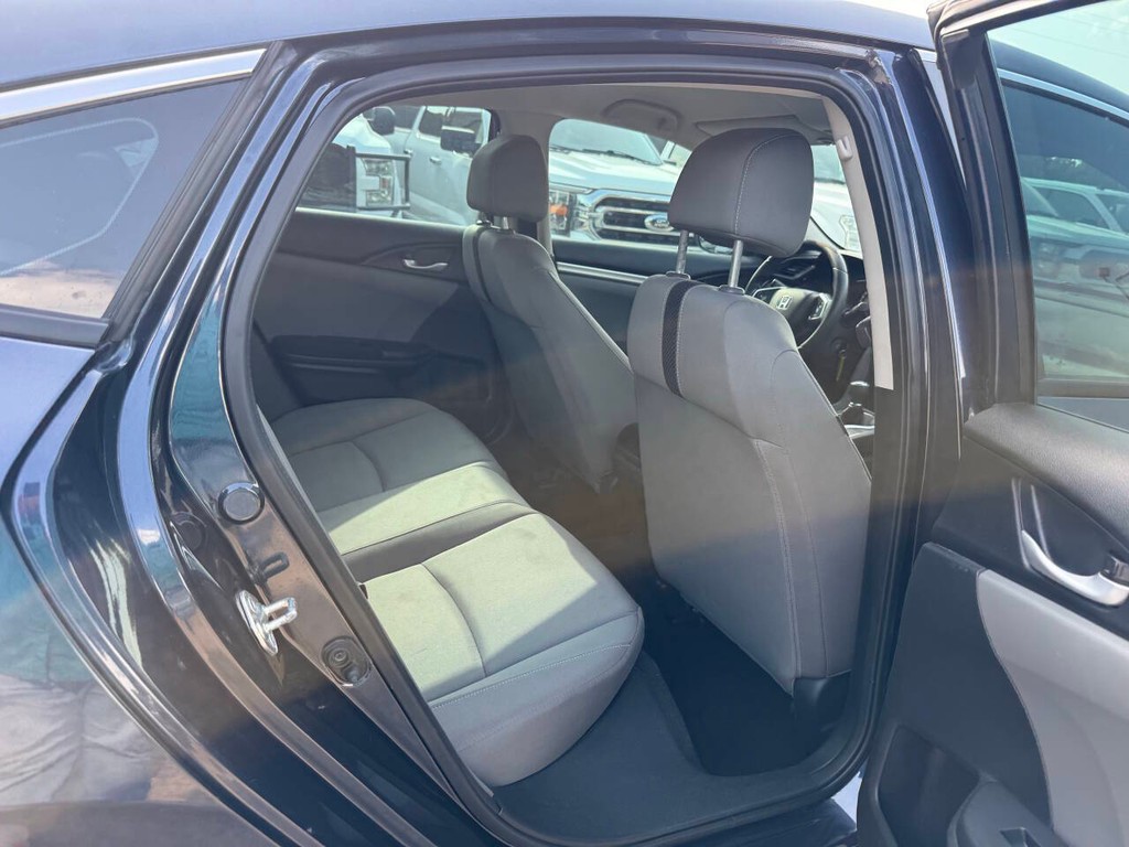 Honda Civic Sedan Vehicle Full-screen Gallery Image 15
