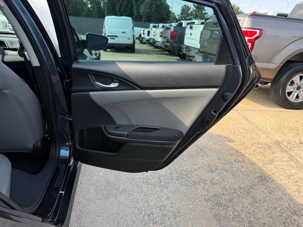 Honda Civic Sedan Vehicle Full-screen Gallery Image 16