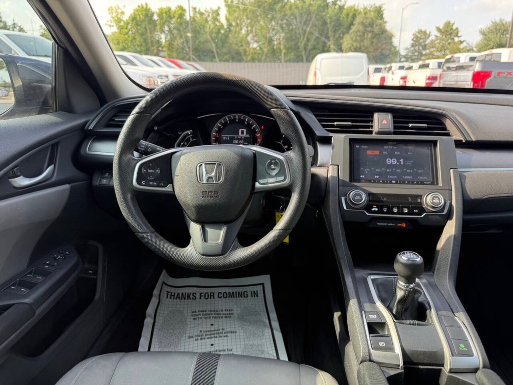 Honda Civic Sedan Vehicle Full-screen Gallery Image 21