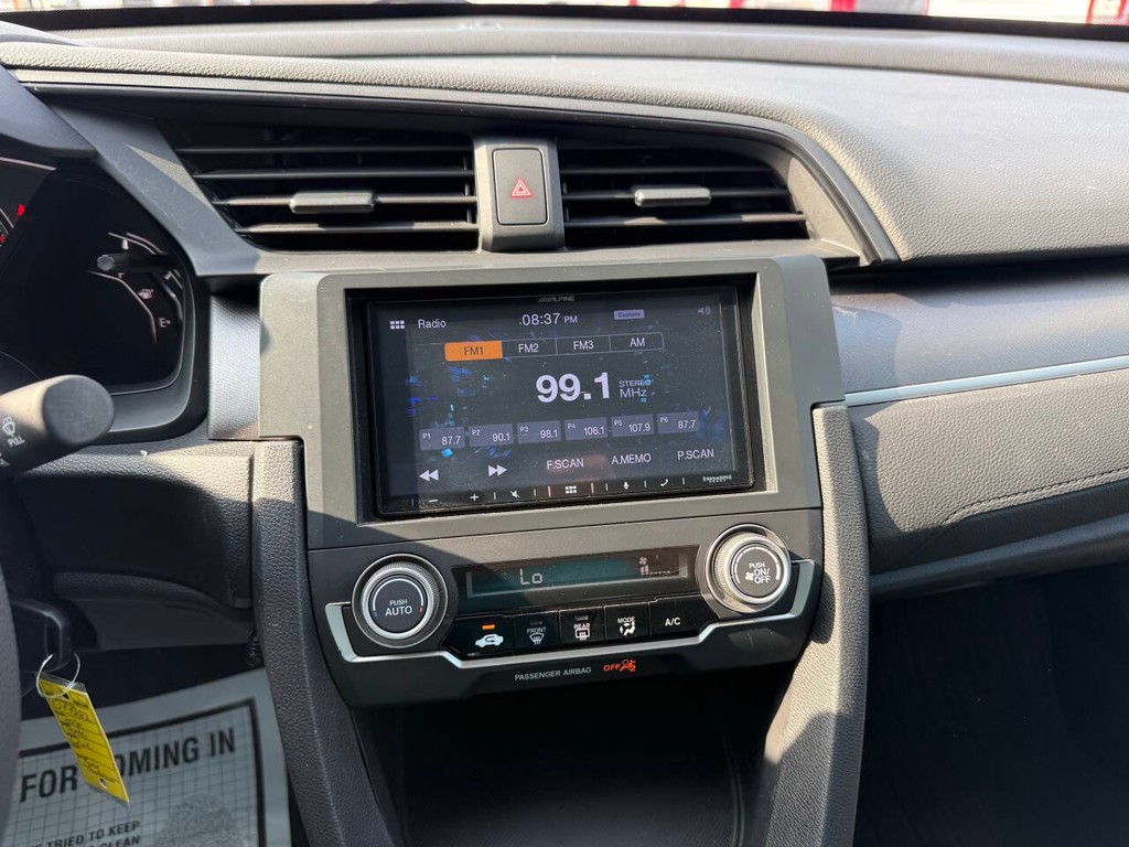 Honda Civic Sedan Vehicle Full-screen Gallery Image 24
