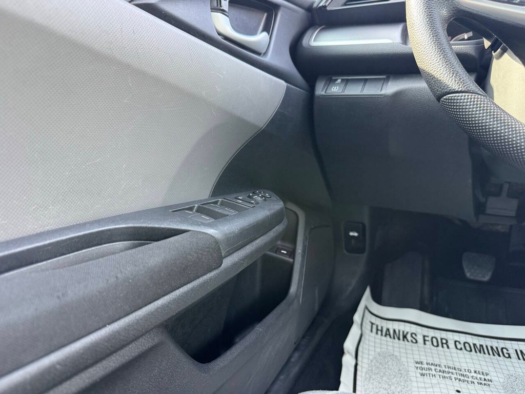 Honda Civic Sedan Vehicle Full-screen Gallery Image 28
