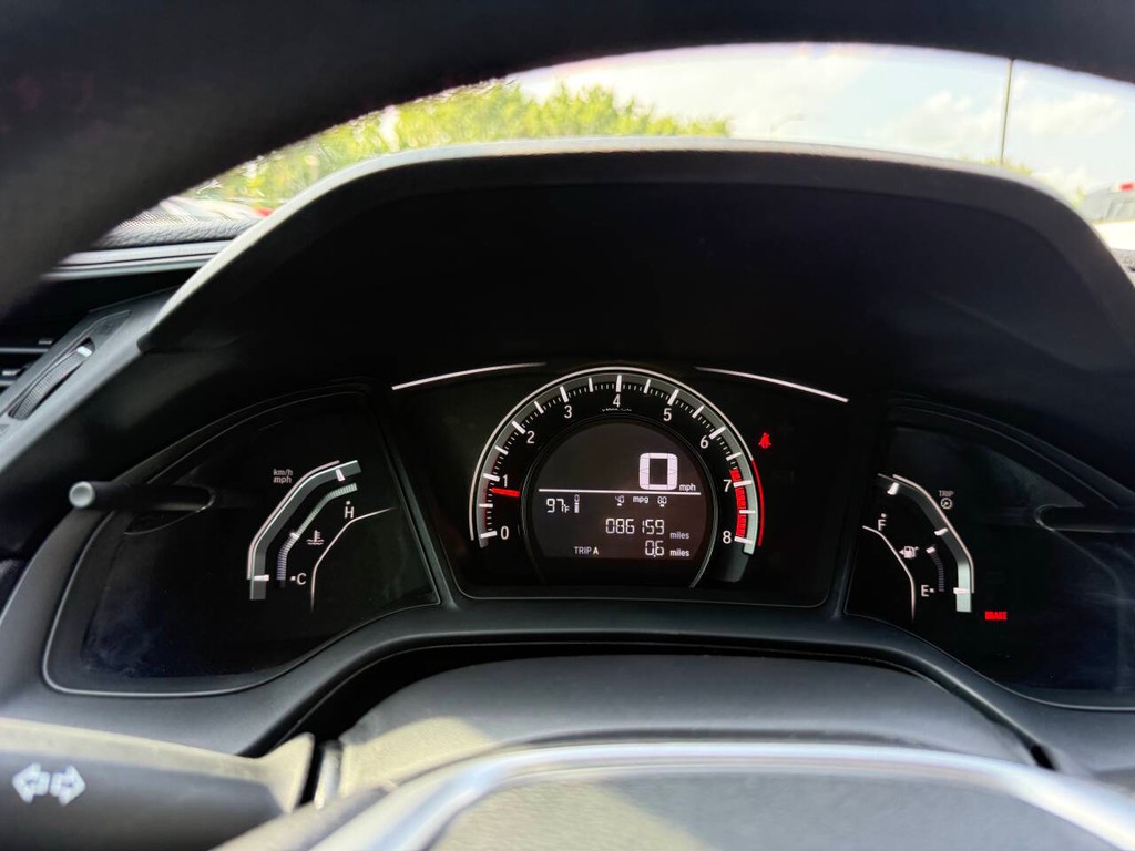 Honda Civic Sedan Vehicle Full-screen Gallery Image 29