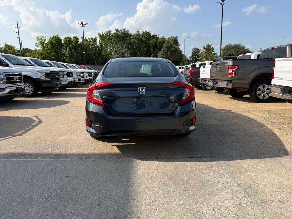 Honda Civic Sedan Vehicle Full-screen Gallery Image 35
