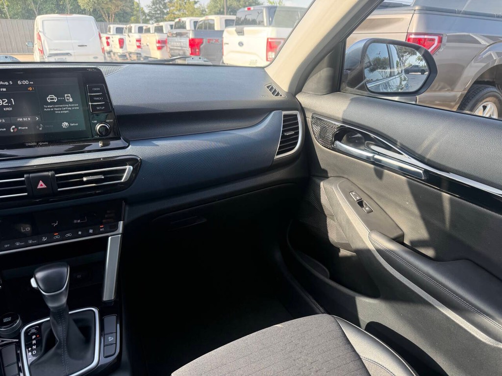 Kia Seltos Vehicle Full-screen Gallery Image 20