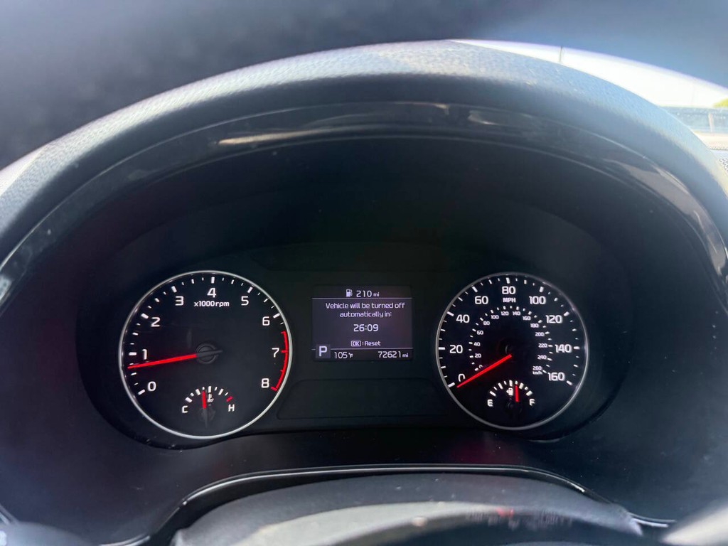 Kia Seltos Vehicle Full-screen Gallery Image 30