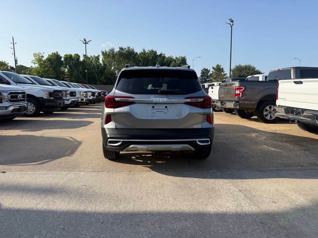 Kia Seltos Vehicle Full-screen Gallery Image 36