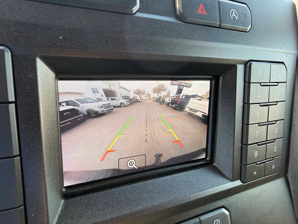 Ford F-150 Vehicle Full-screen Gallery Image 26