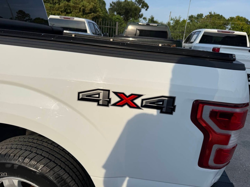 Ford F-150 Vehicle Full-screen Gallery Image 38