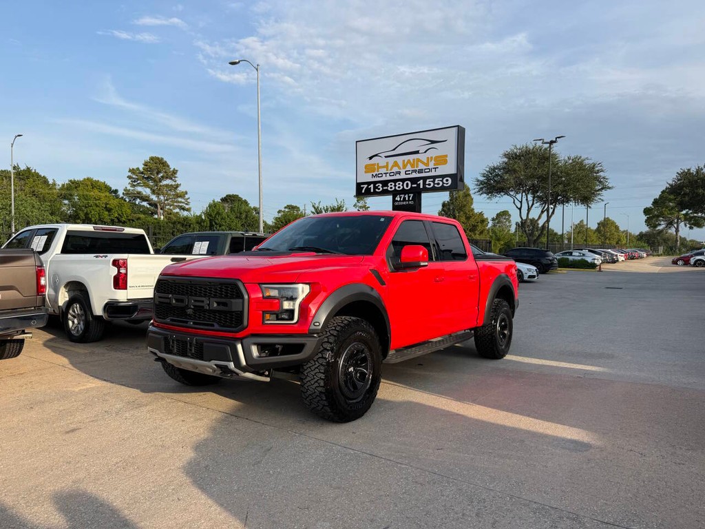 Ford F-150 Vehicle Full-screen Gallery Image 03