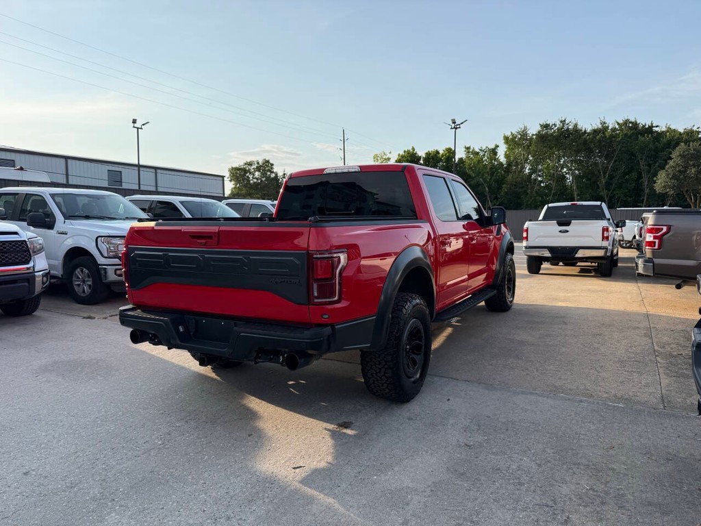 Ford F-150 Vehicle Full-screen Gallery Image 05