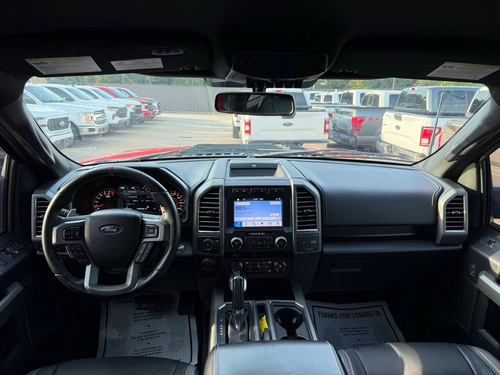 Ford F-150 Vehicle Full-screen Gallery Image 17