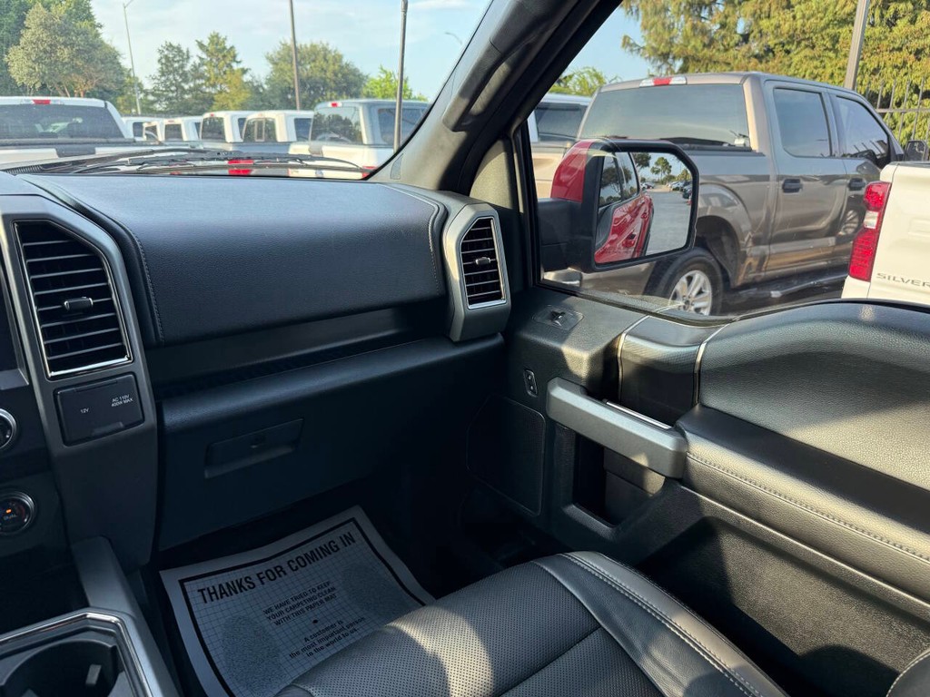 Ford F-150 Vehicle Full-screen Gallery Image 20