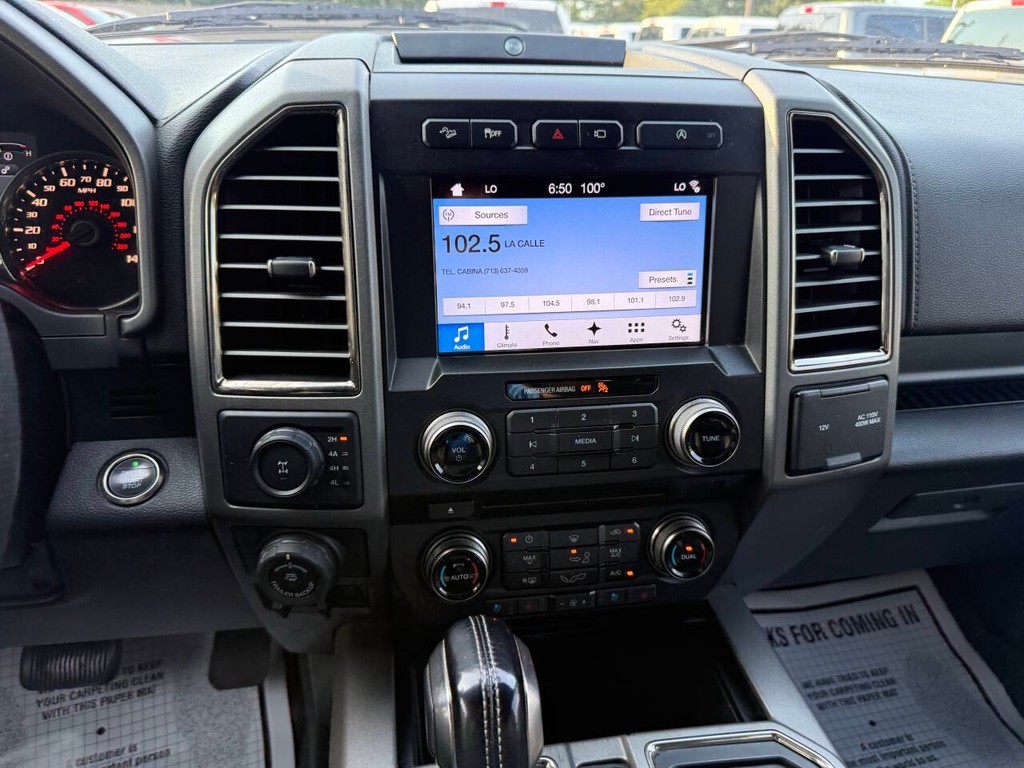 Ford F-150 Vehicle Full-screen Gallery Image 24
