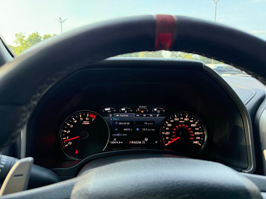 Ford F-150 Vehicle Full-screen Gallery Image 32