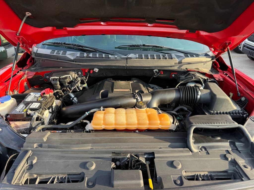 Ford F-150 Vehicle Full-screen Gallery Image 36
