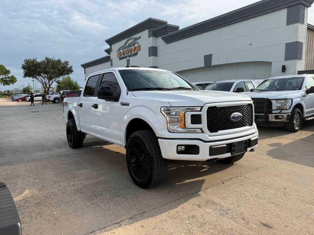 Ford F-150 Vehicle Full-screen Gallery Image 02