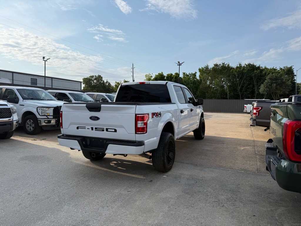 Ford F-150 Vehicle Full-screen Gallery Image 05