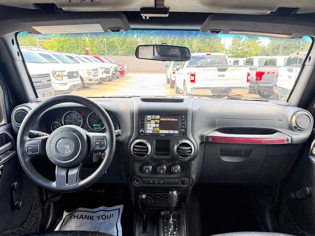 Jeep Wrangler Unlimited Vehicle Full-screen Gallery Image 17