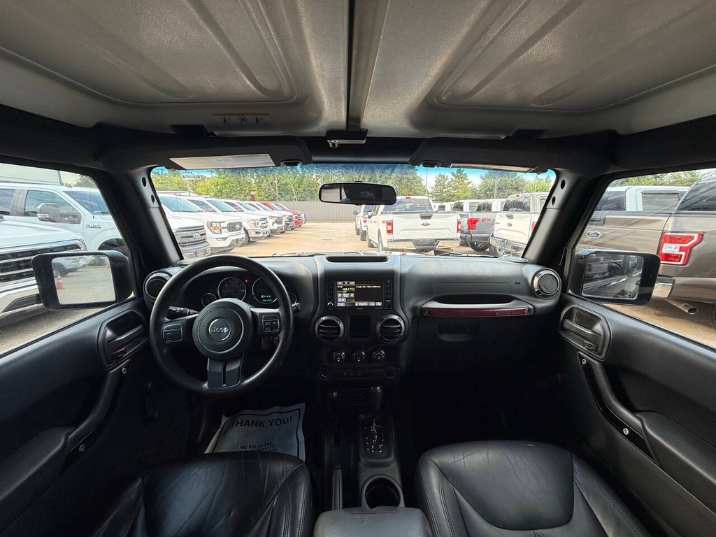 Jeep Wrangler Unlimited Vehicle Full-screen Gallery Image 18